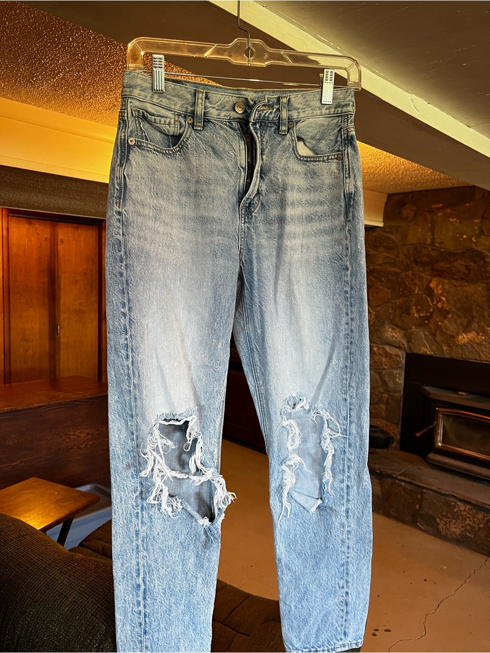 Distressed Light Blue Womens's Jeans